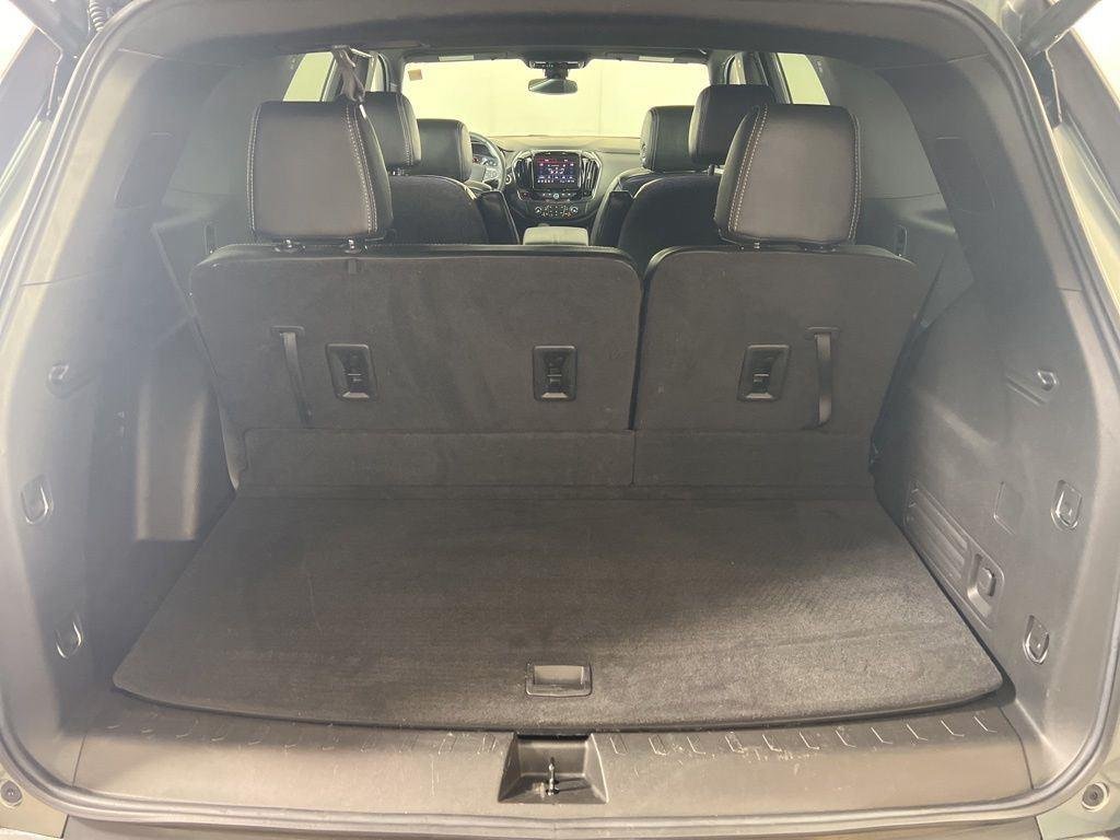 Used 2023 Silver Sage Chevrolet LT image 22