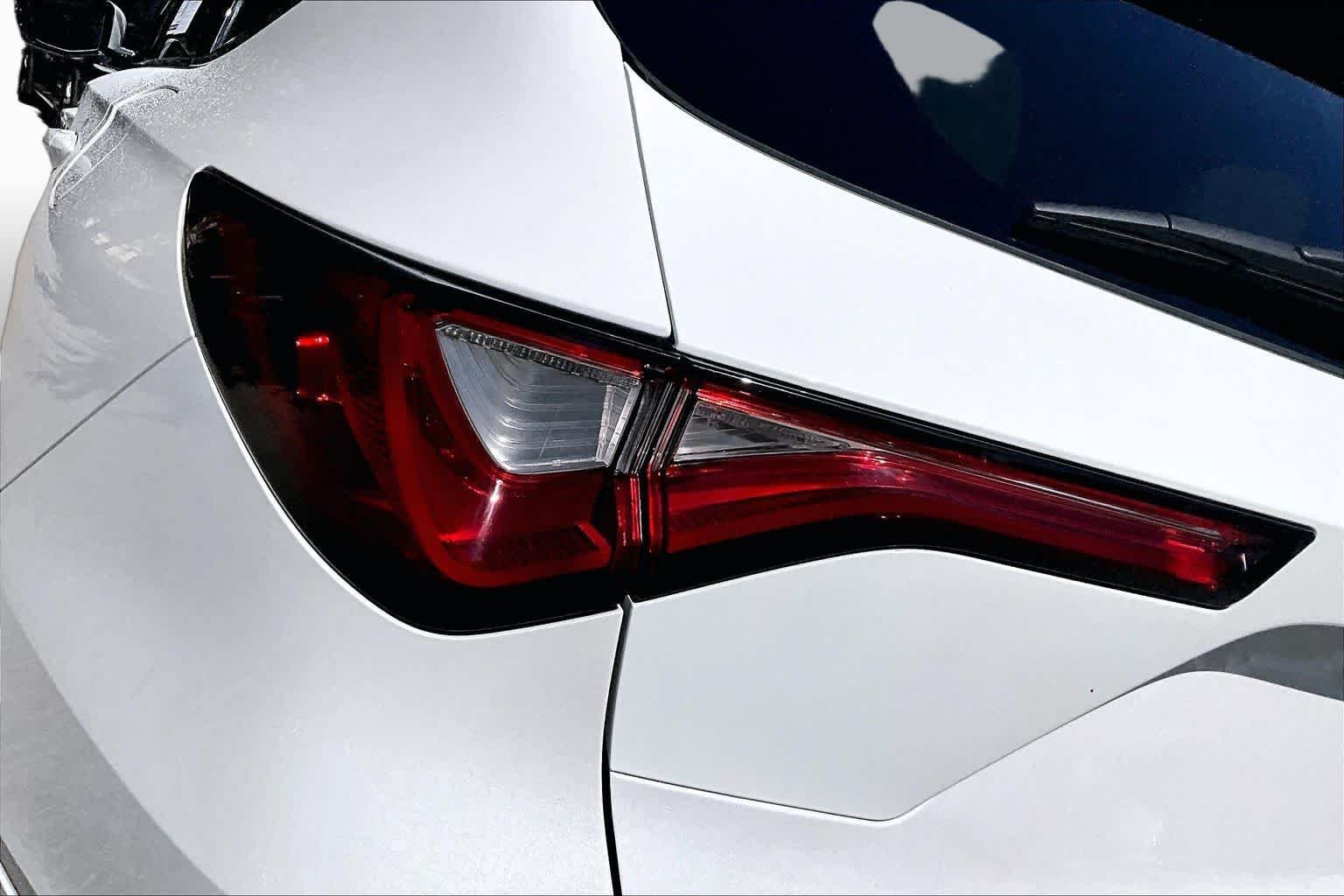 Used 2024 Platinum White Pearl Acura w/Technology Package image 29