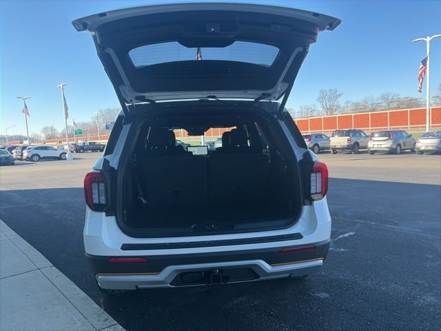 New 2026 Star White Metallic Tri-Coat Ford Tremor® image 44