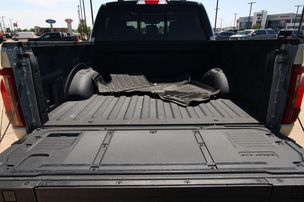 Used 2024  Ford XLT image 15