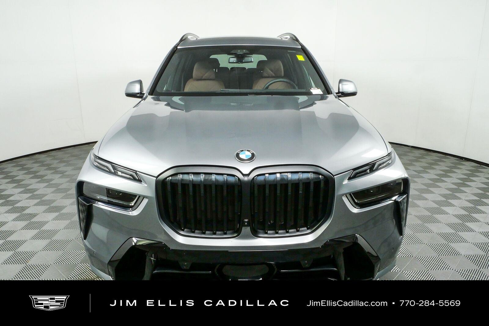 Used 2024 Gray BMW xDrive40i image 28