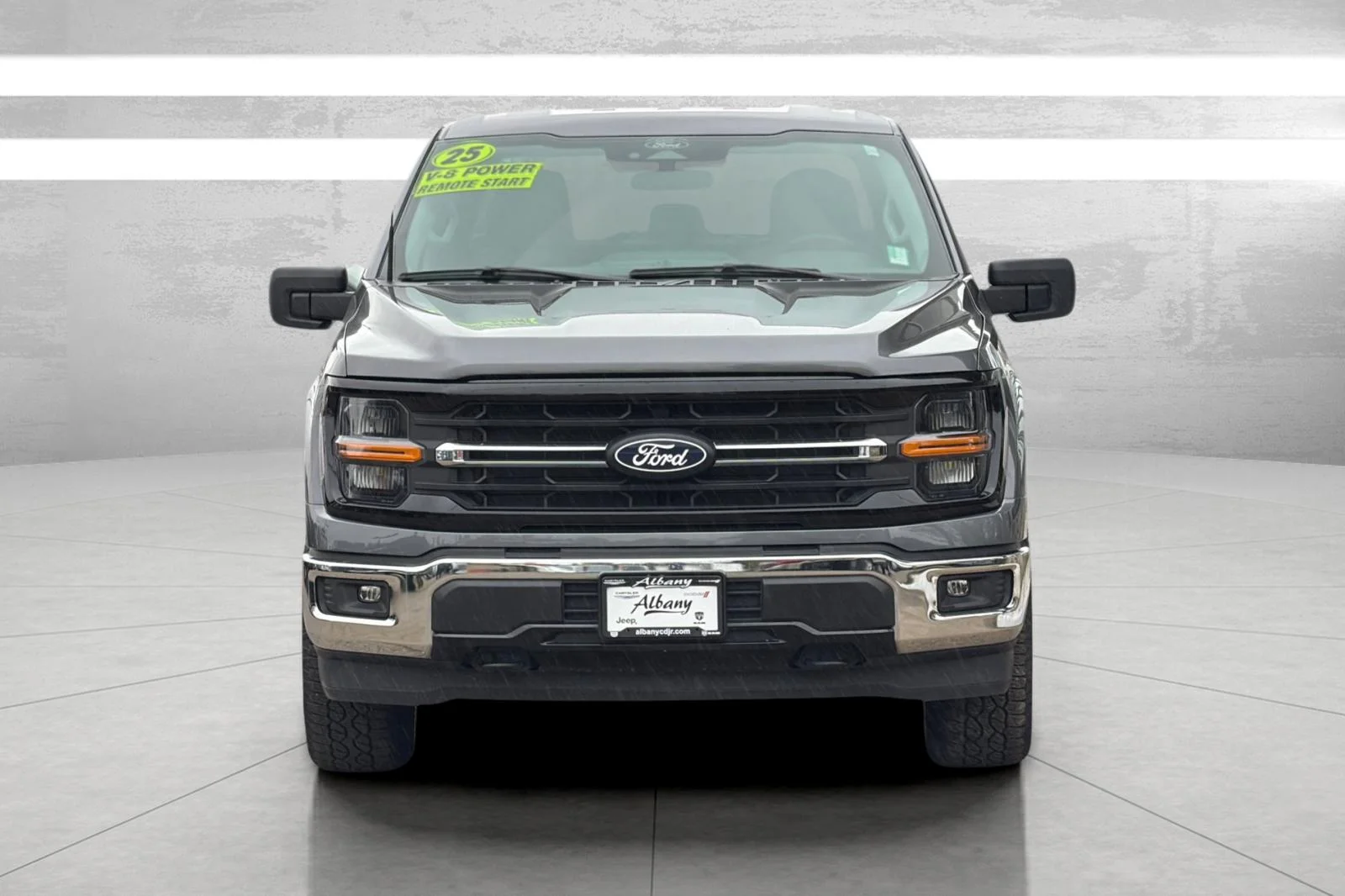 Used 2025 Gray Ford XLT image 3
