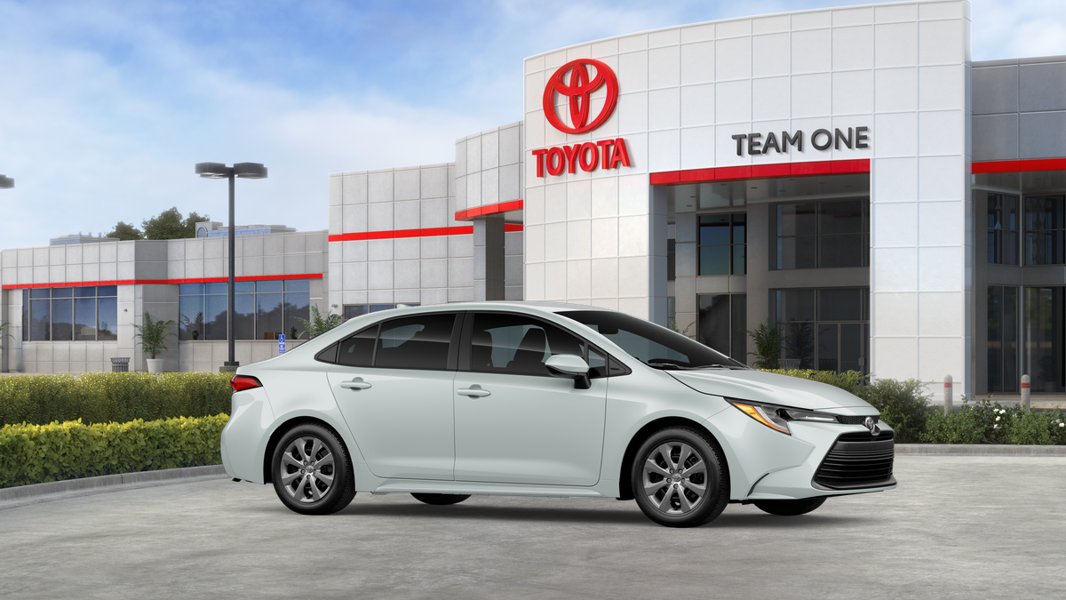 New 2026 Wind Chill Pearl Toyota LE image 62