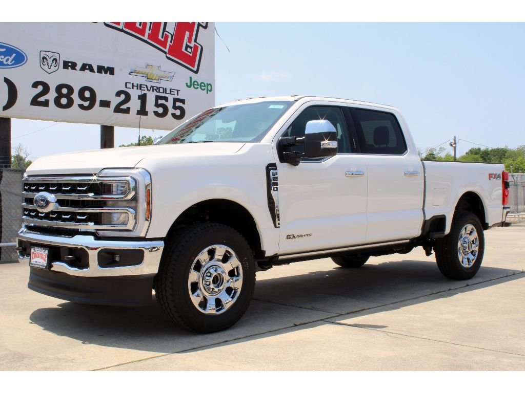 New 2026 Star White Metallic Tri-Coat Ford LARIAT image 2