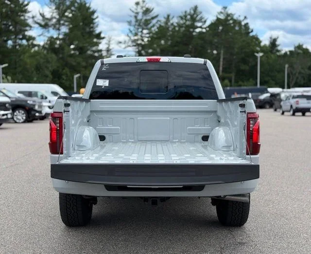 New 2026 Avalanche Ford XLT image 6