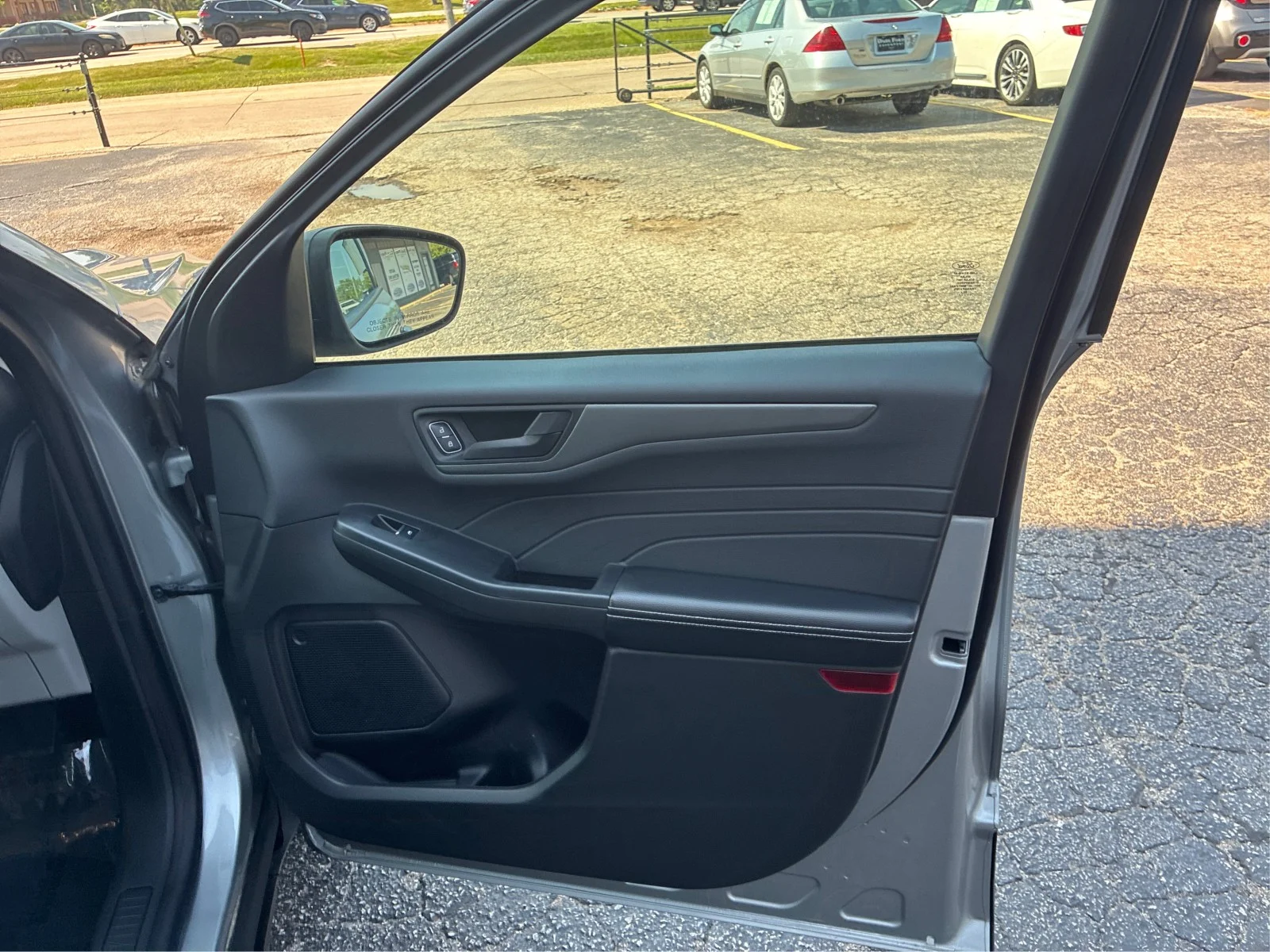 Used 2024 Silver Ford Active image 19