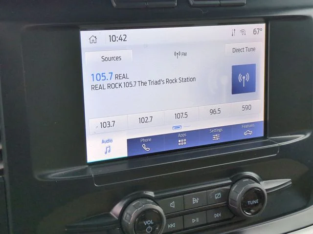 Used 2023 Black Ford XLT image 16
