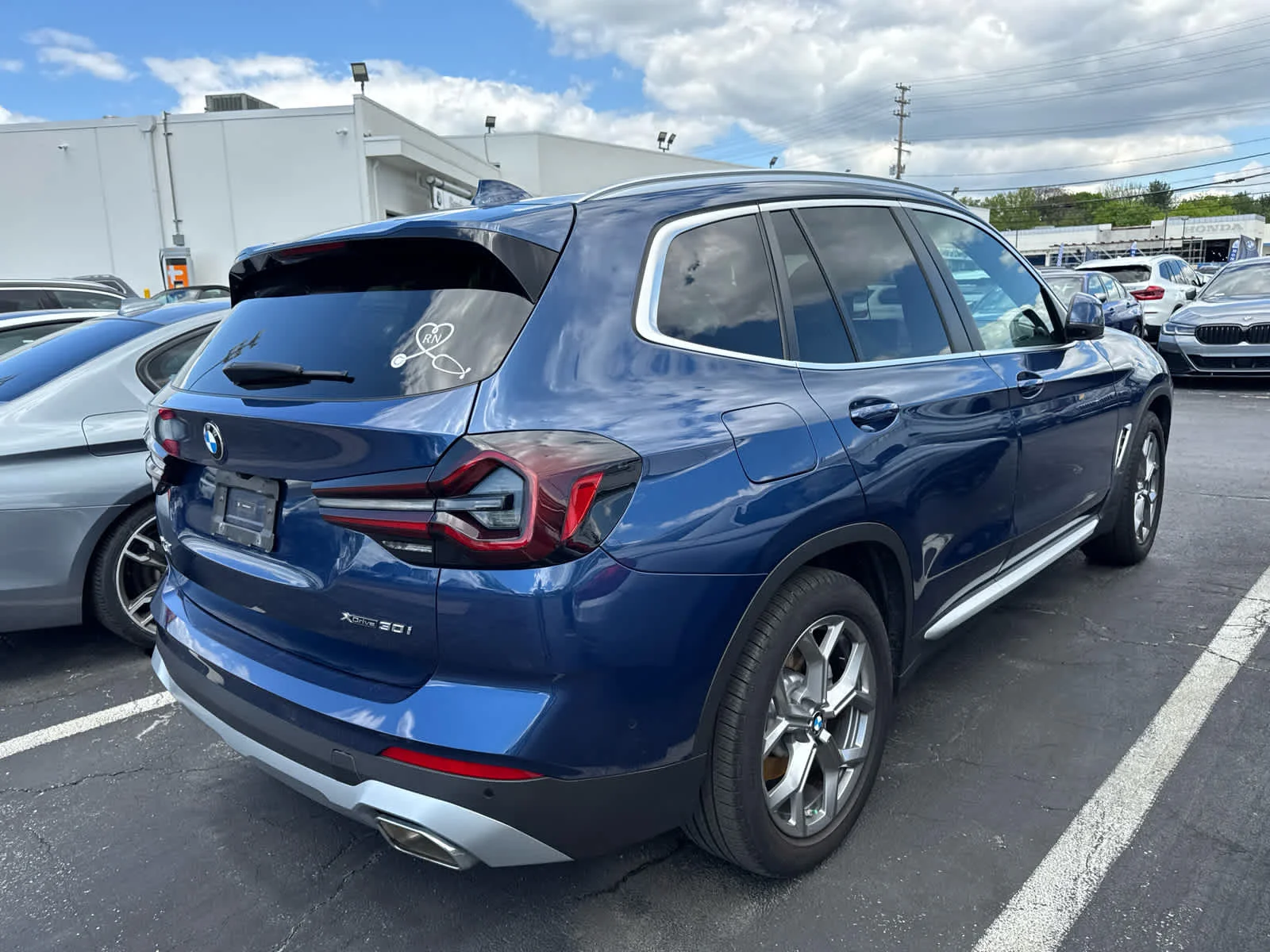 Used 2024 Phytonic Blue Metallic BMW xDrive30i image 12