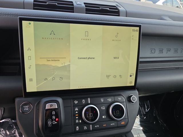New 2026 Santorini Black Land Rover X-Dynamic SE image 20