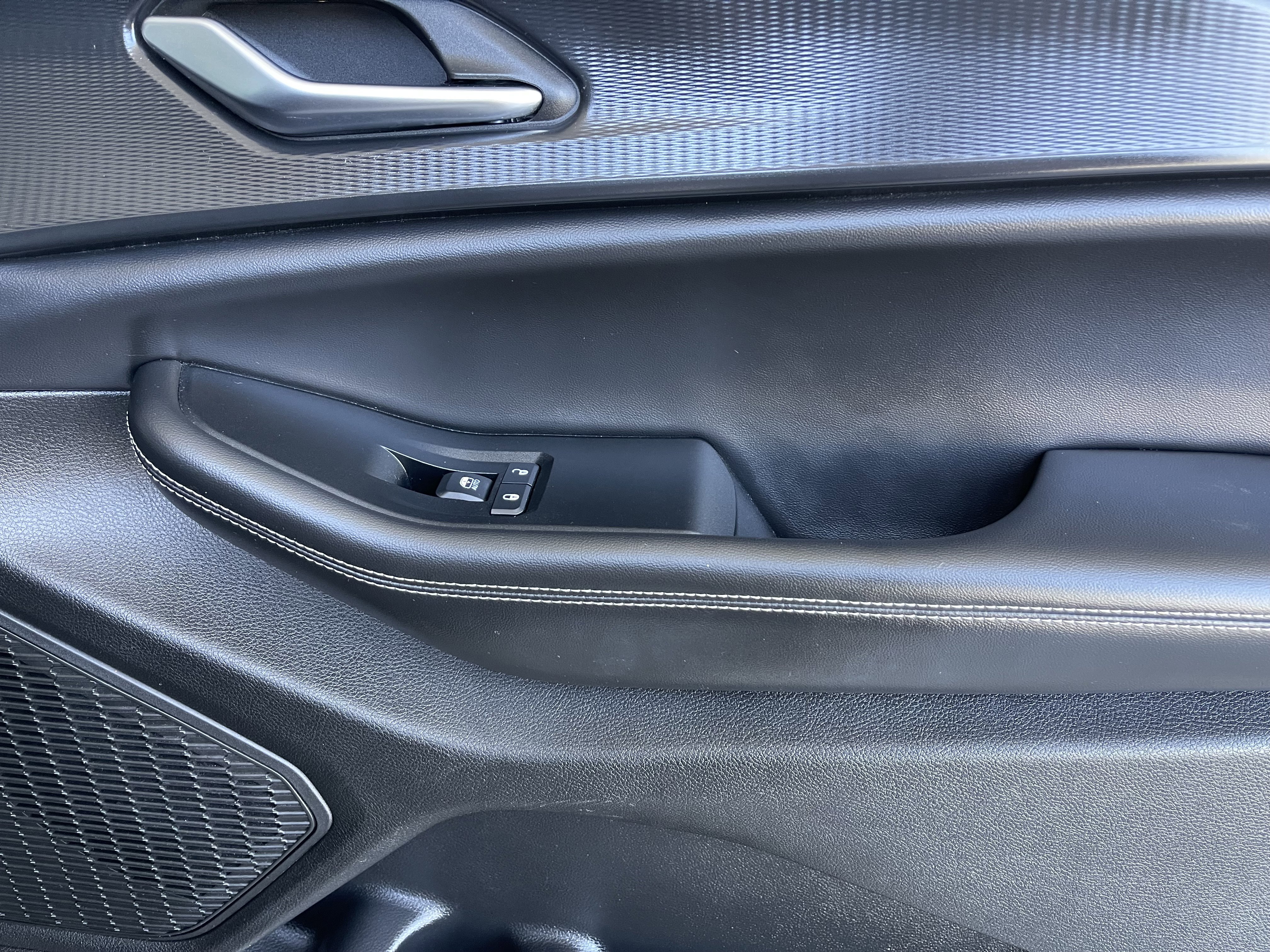Used 2023 Gray Jeep Altitude X image 18