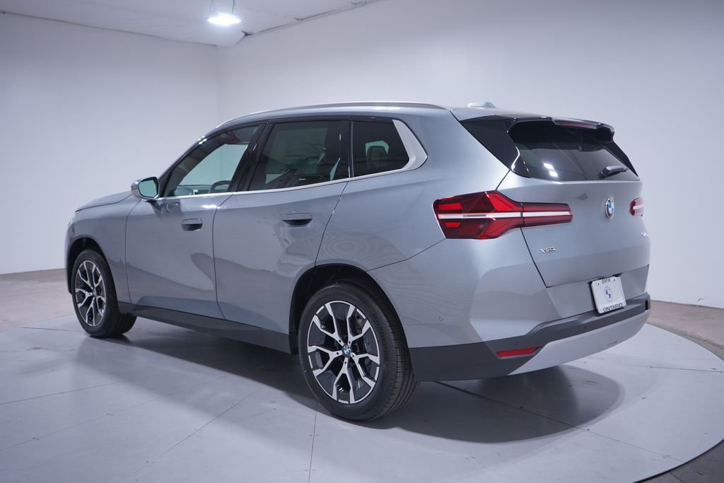 New 2026 Gray Metallic BMW 30 xDrive image 3