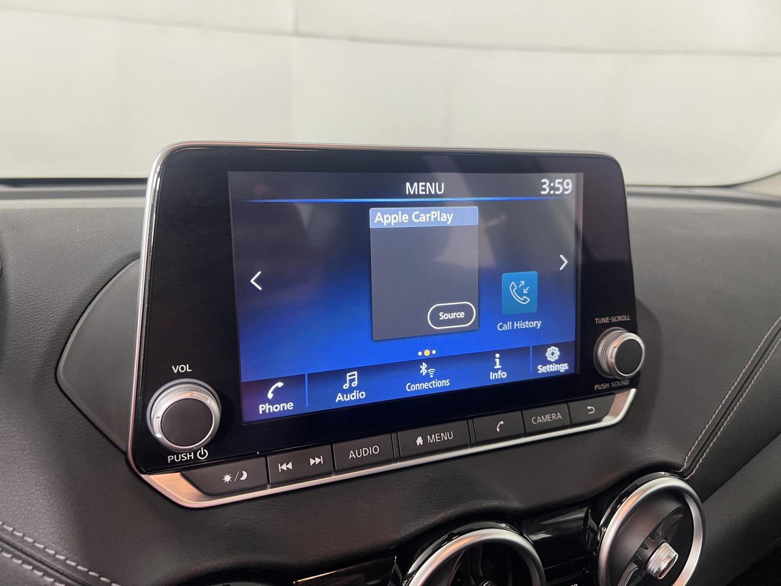 Used 2023 Aspen White Tricoat Nissan SV image 14