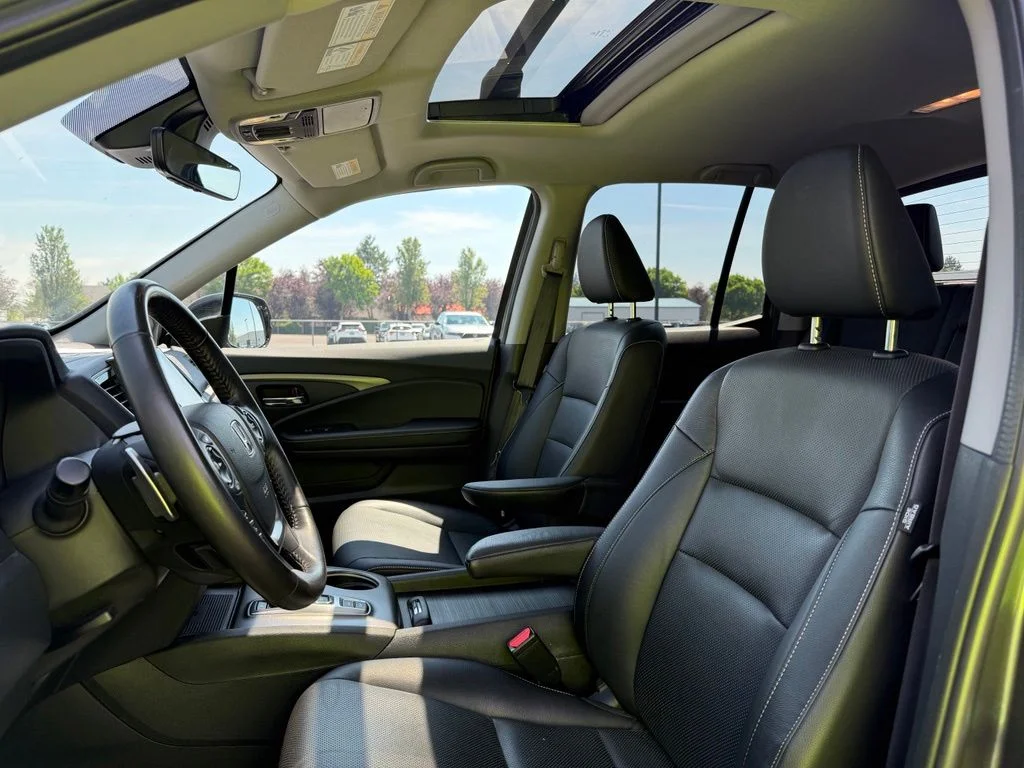Used 2022 Modern Steel Metallic Honda RTL-E image 9