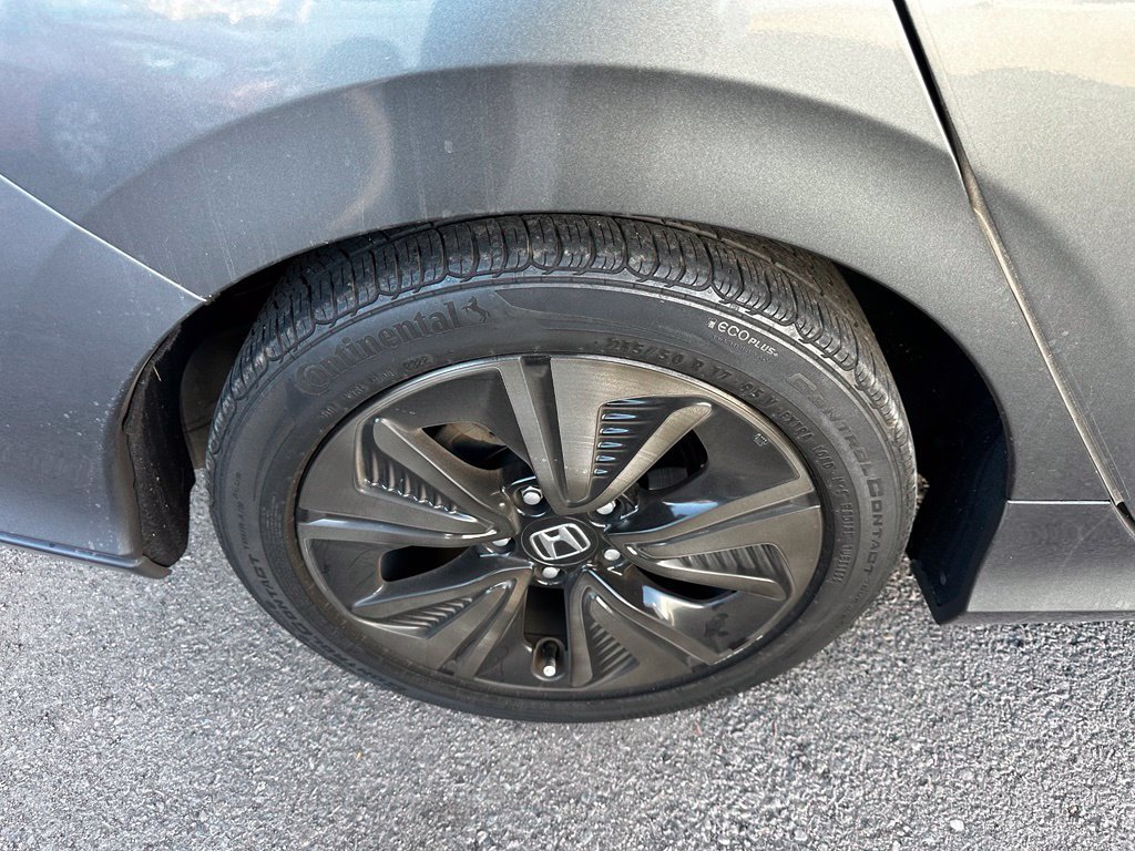 Used 2018 Gray Honda EX-L image 22