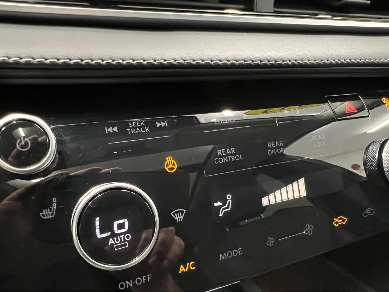 Used 2022 Graphite Shadow INFINITI LUXE image 30