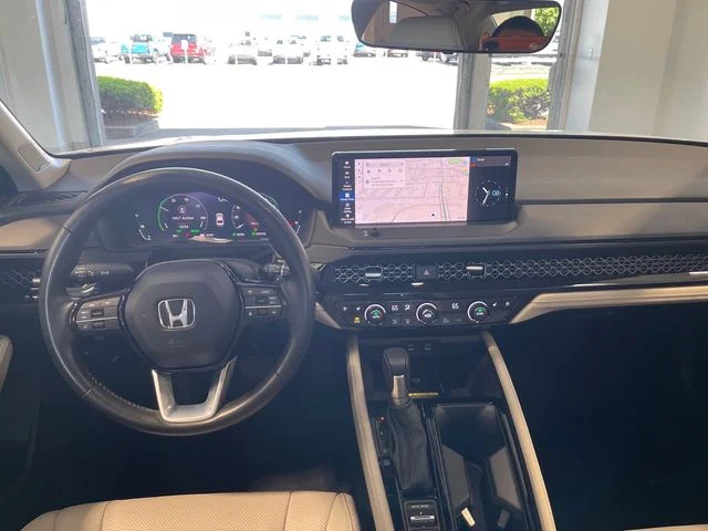 2024 Honda Accord Hybrid Touring - Photo 18