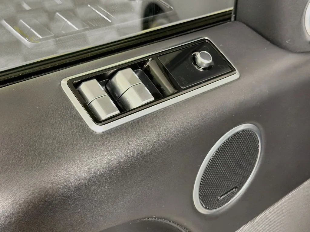 Used 2022 Black Land Rover HST image 18