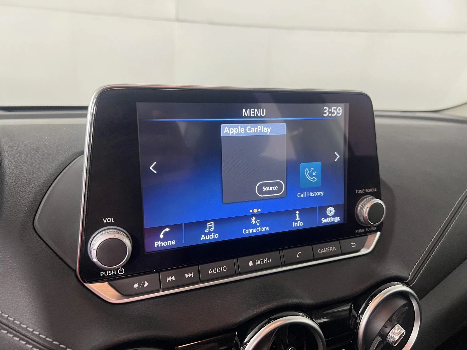 Used 2023 Aspen White Tricoat Nissan SV image 14