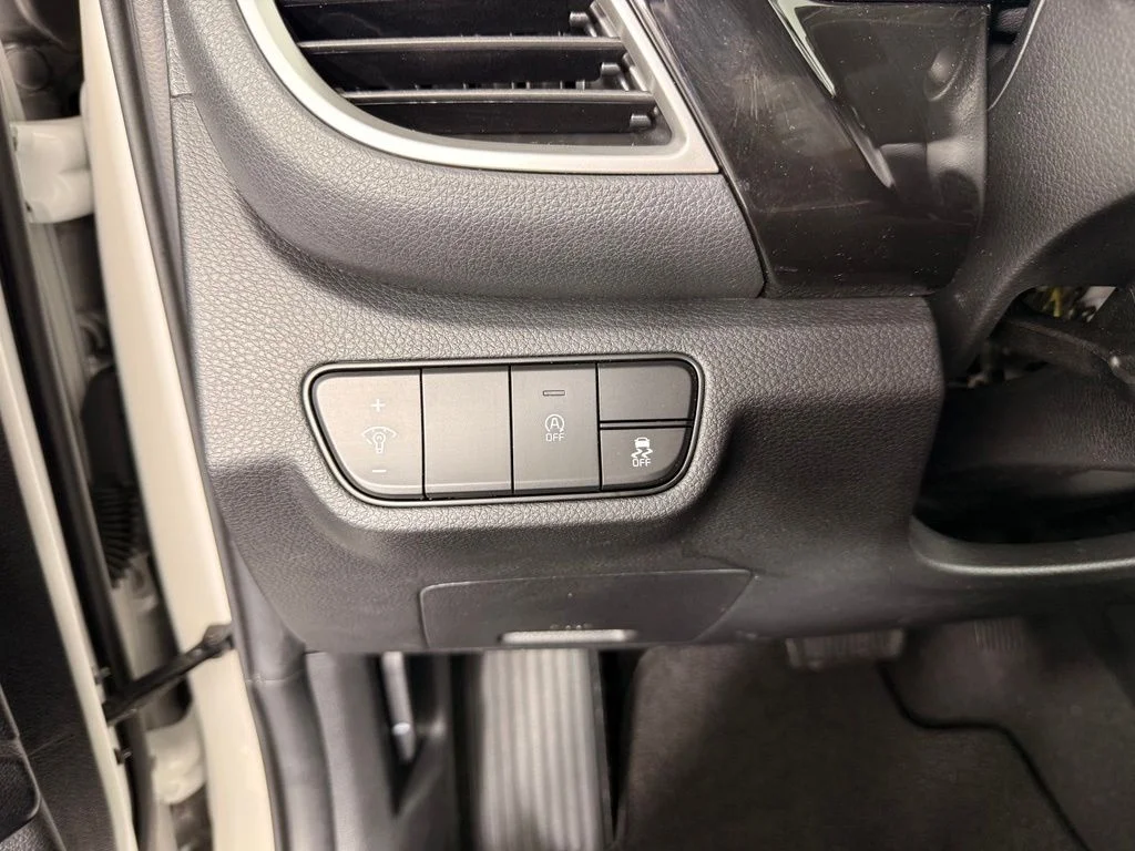 Certified Used 2024 White Kia S image 23