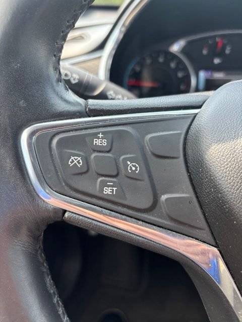 Used 2016 IRIDESCENT PEARL TRICOAT Chevrolet LT image 18