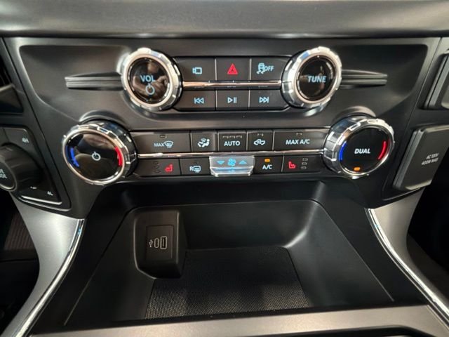 New 2026 Oxford White Ford XLT image 39