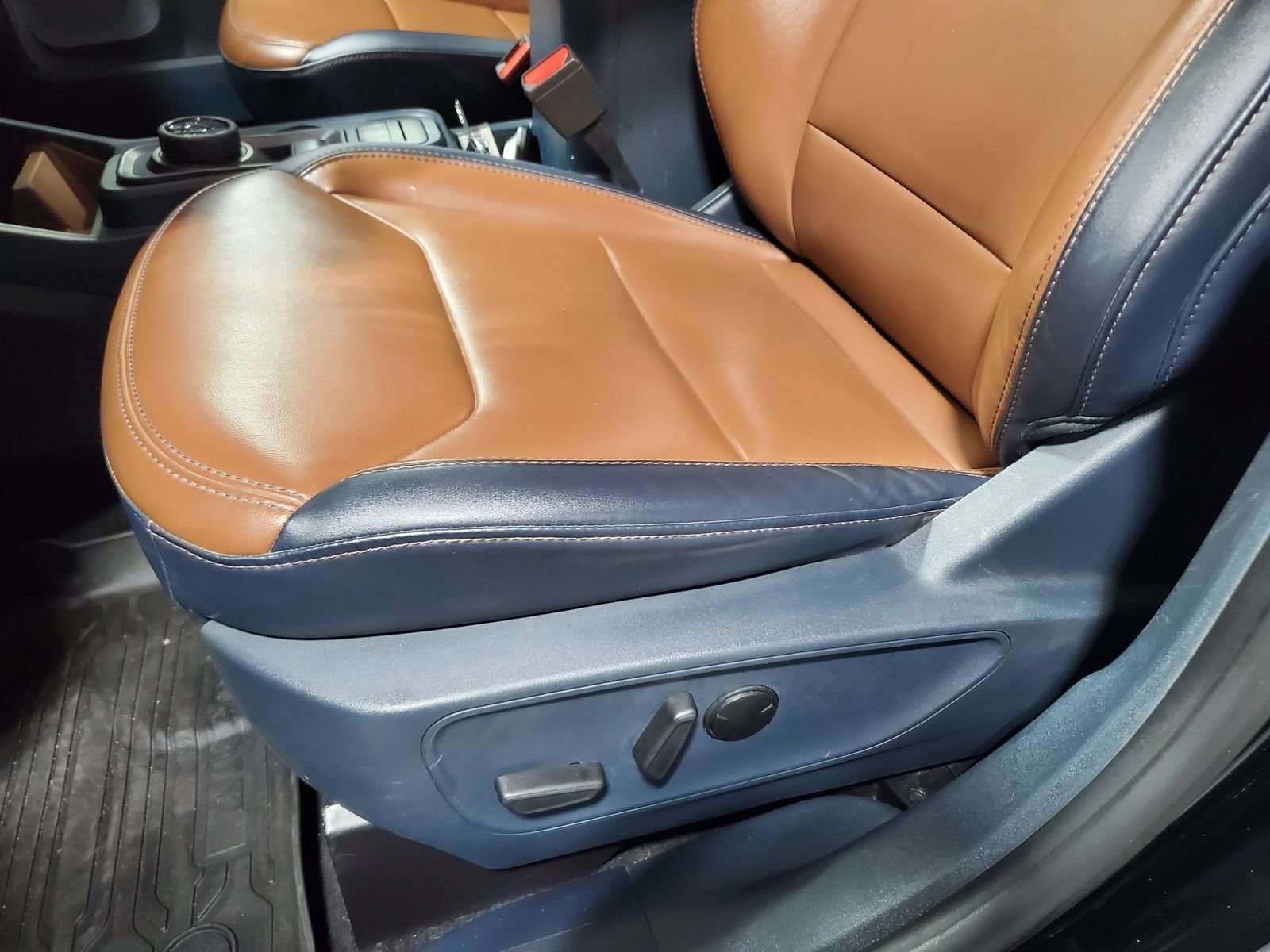 Used 2023 Black Ford Lariat image 15