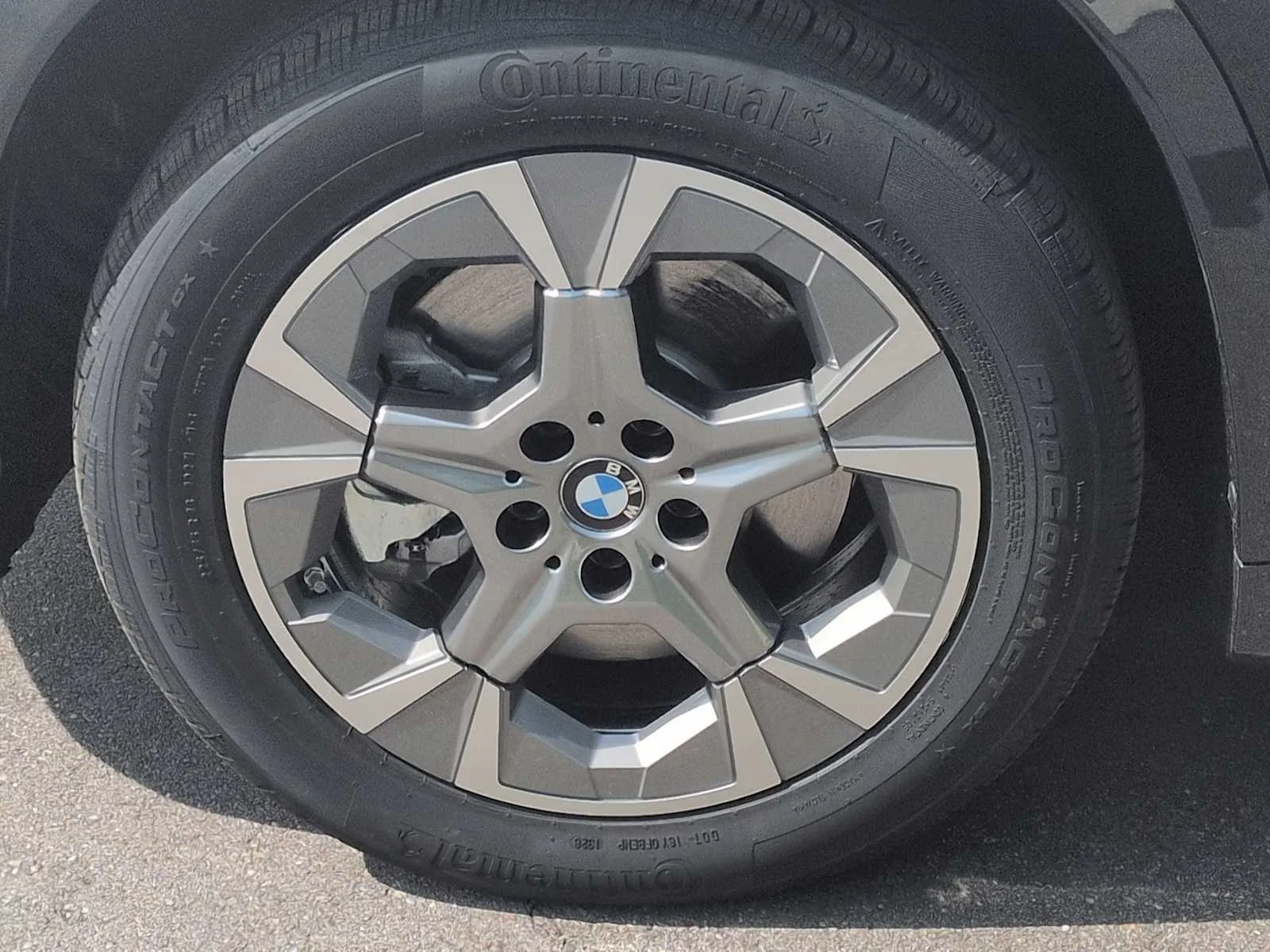 New 2026 Black Sapphire Metallic BMW xDrive28i image 13