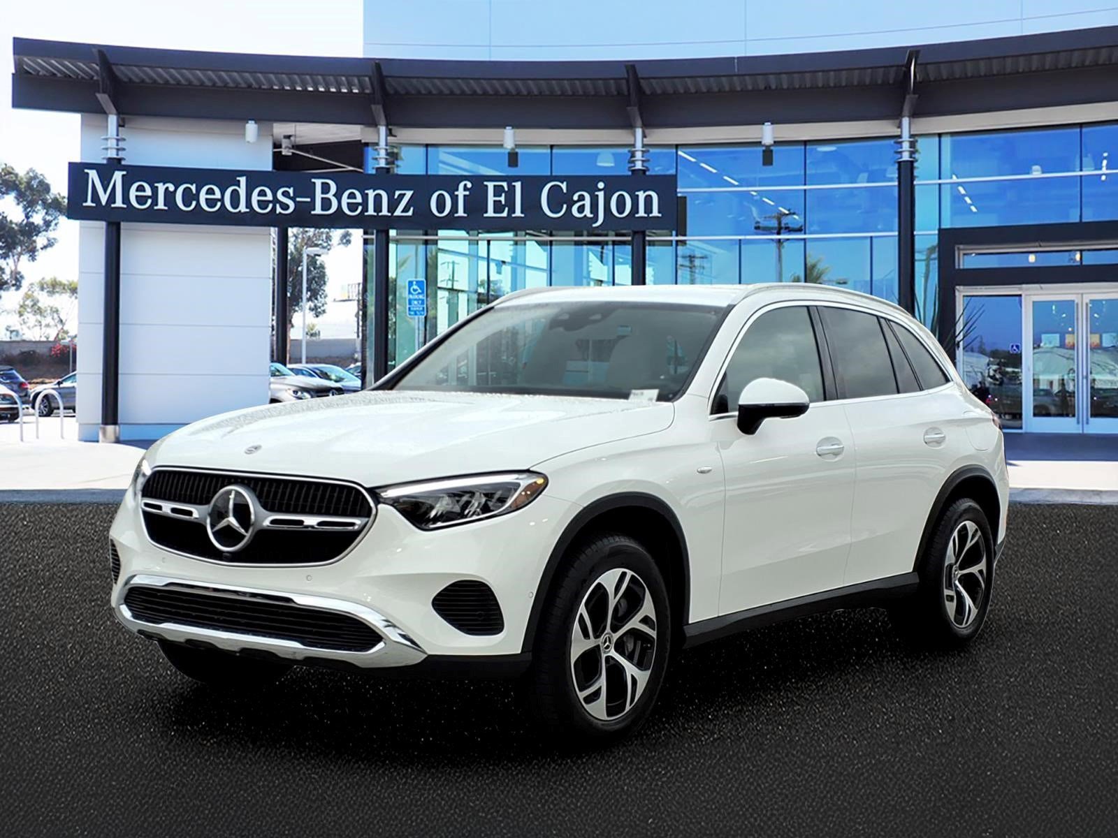 2025 Mercedes-Benz GLC GLC 350e 4MATIC's photo