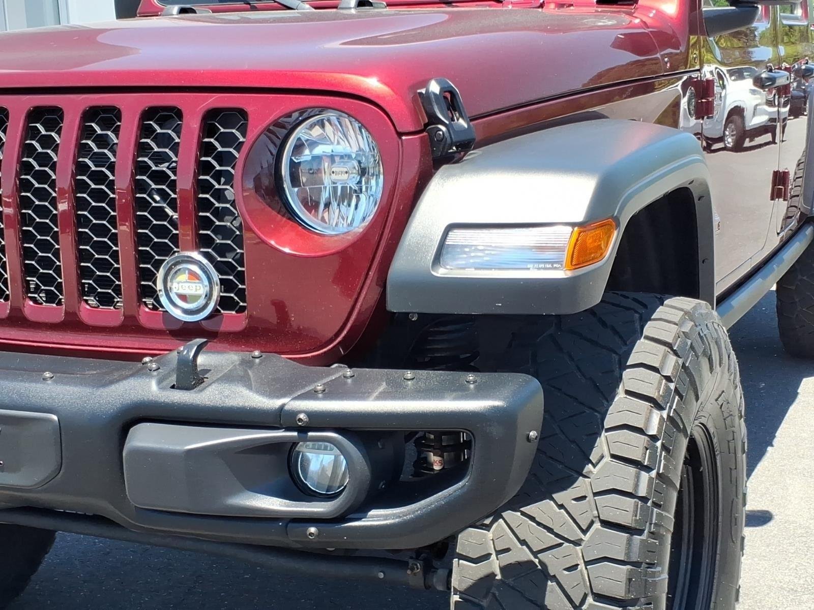 Used 2022 Snazzberry Pearlcoat Jeep Sport image 15