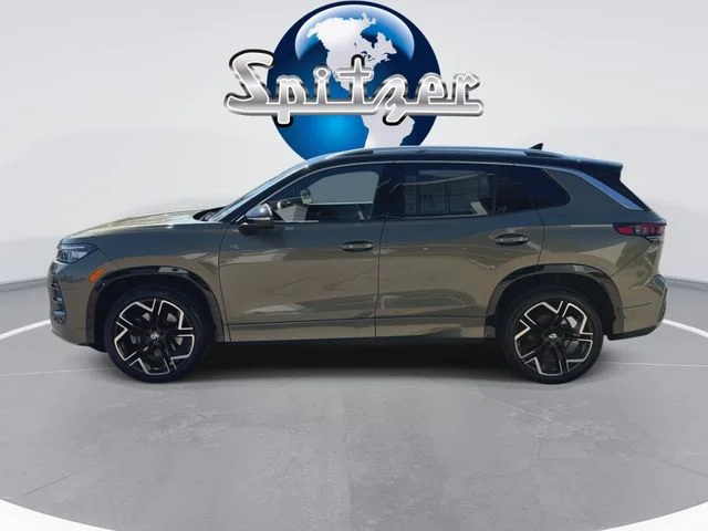Certified Used 2025 Green Volkswagen 2.0T SEL R-Line image 9