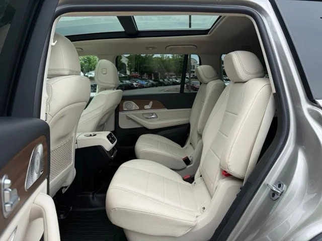 Used 2021  Mercedes-Benz GLS 450 image 27