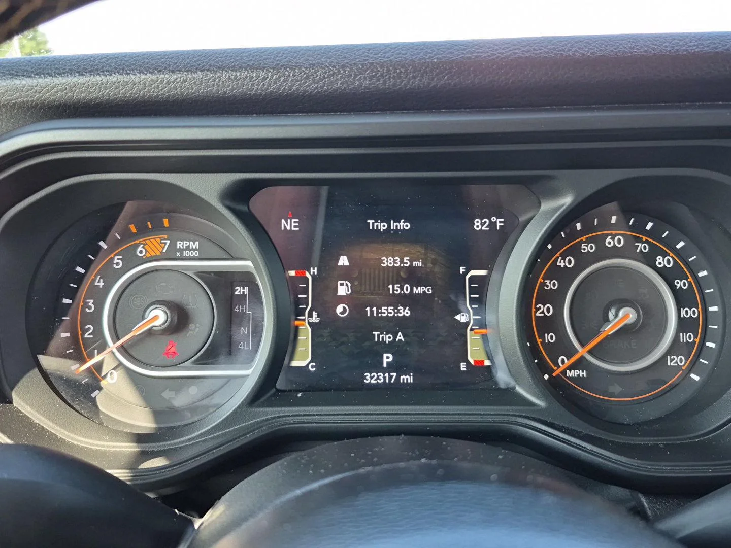 Used 2024 Gray Jeep 4-Door Willys 4x4 image 17