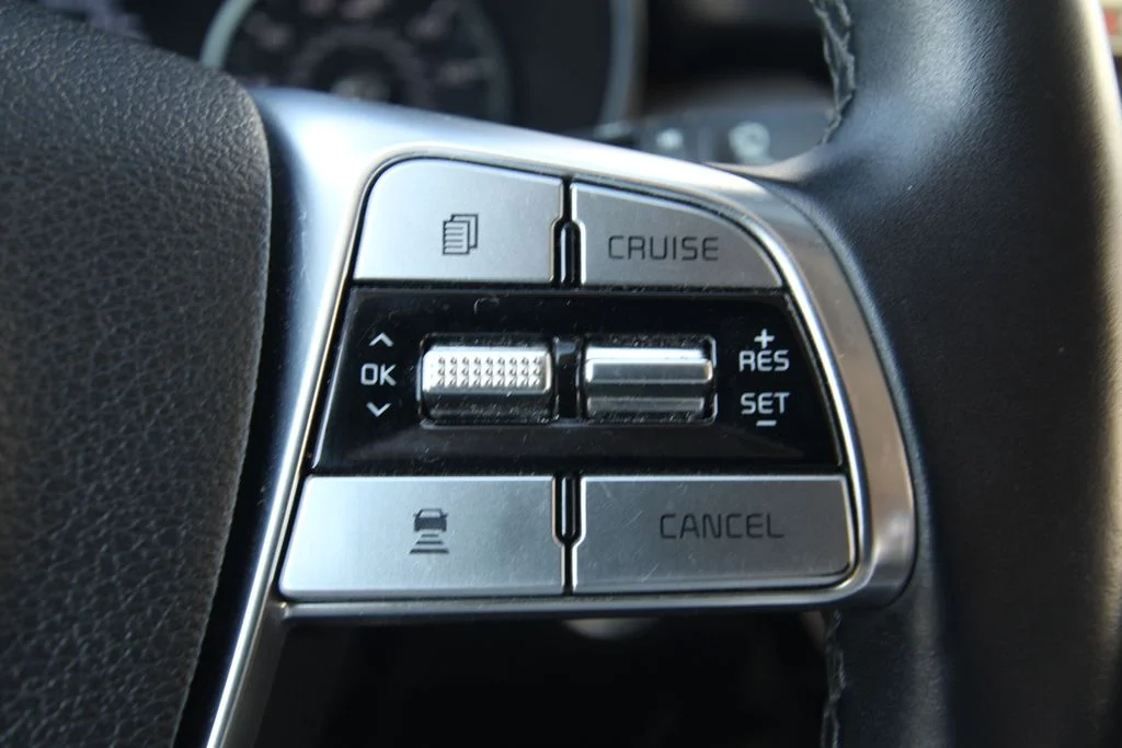 Used 2020 Gravity Gray Kia EX image 24