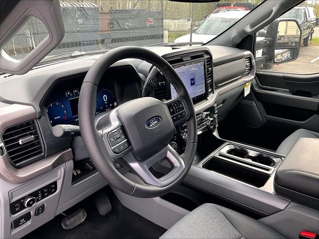 2025 Ford F-150 XLT - Photo 6