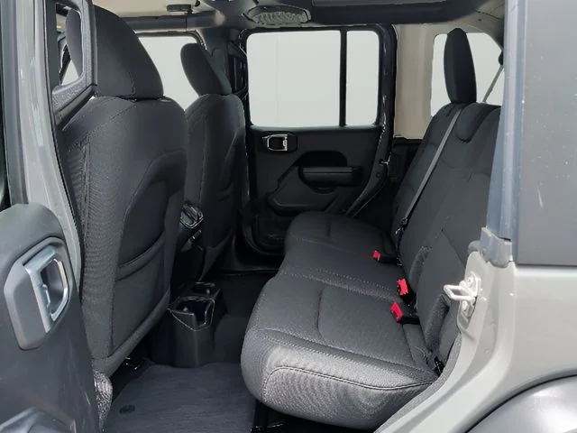 Used 2022 Gray Jeep Unlimited Sport S image 31