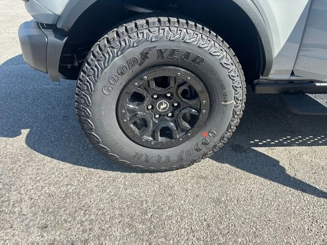 New 2026 Avalanche Gray Ford Badlands® image 26