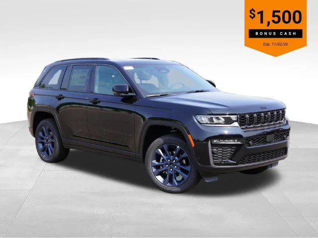 New 2026 Diamond Black Crystal Pearl-Coat Exterior Paint Jeep Limited image 1