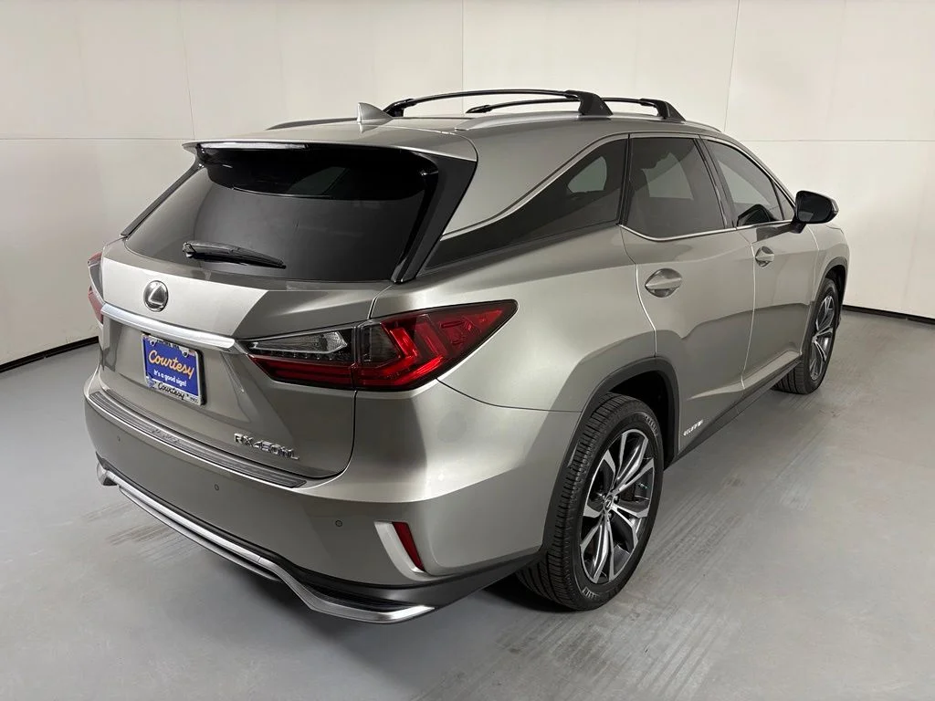 Used 2018 Silver Lexus 450hL Premium image 8