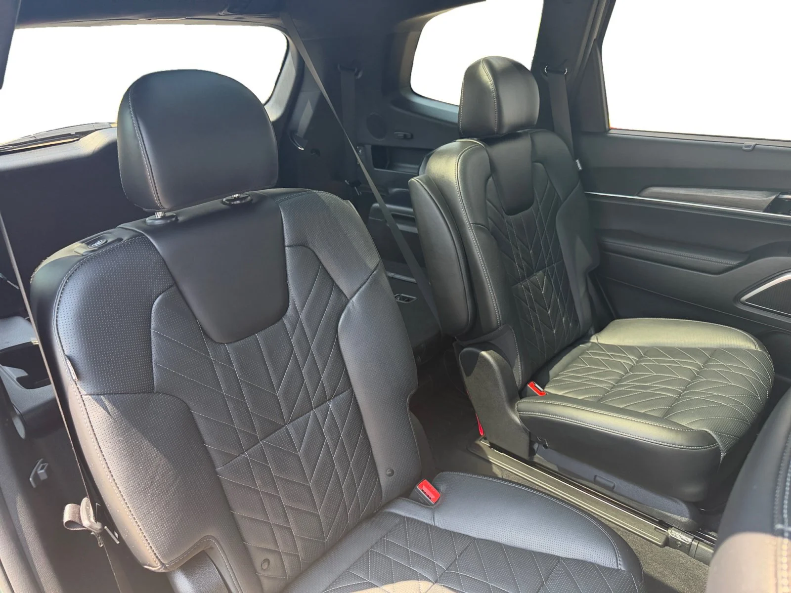 Used 2025 Jungle Green Kia SX-Prestige X-Line image 35