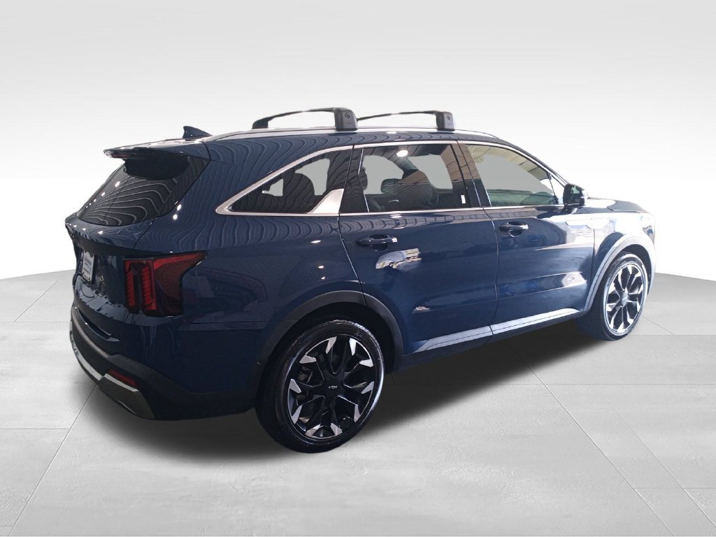 Used 2025 Black Kia SX image 5
