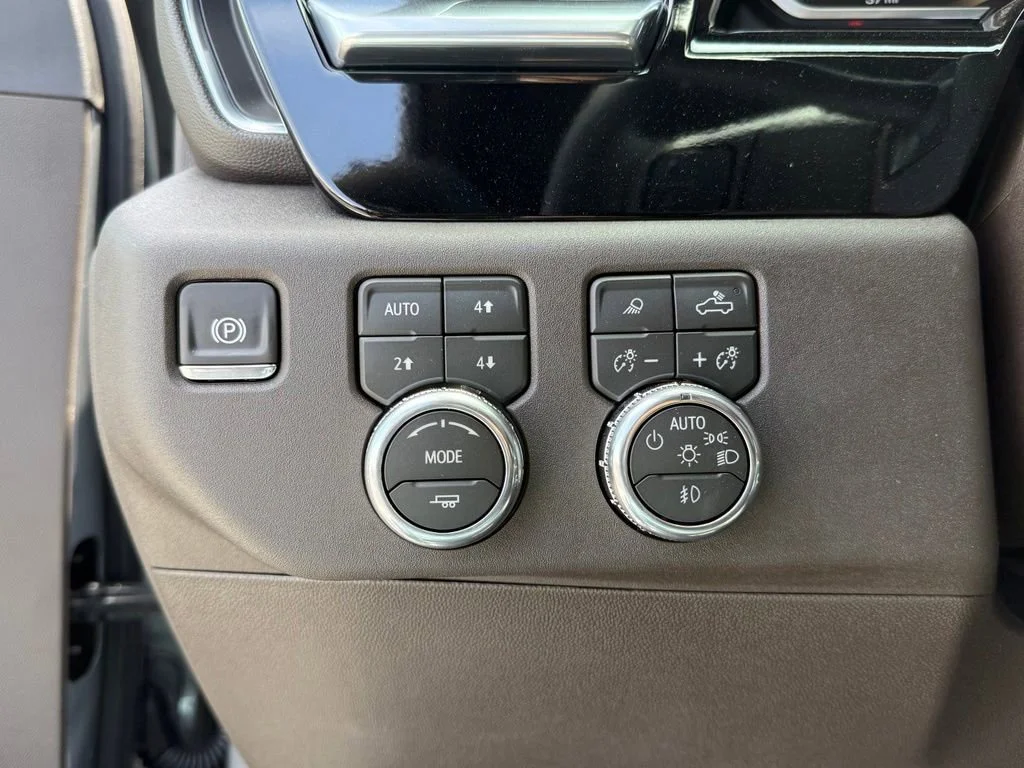 New 2026 Sterling Metallic GMC SLT image 30