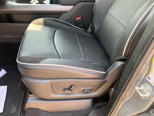 New 2026 Ceramic Gray Clear-Coat Exterior Paint RAM Laramie image 10