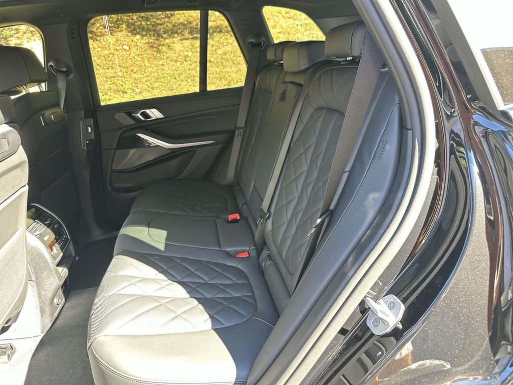 2026 BMW X5 50e - Photo 24