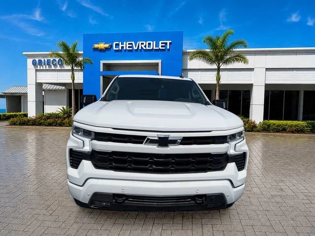 New 2026 Summit White Chevrolet RST image 2