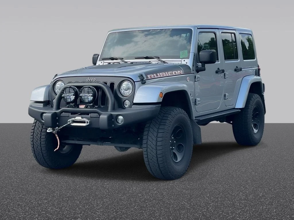 Used 2017 Silver Jeep Unlimited Rubicon Recon image 2