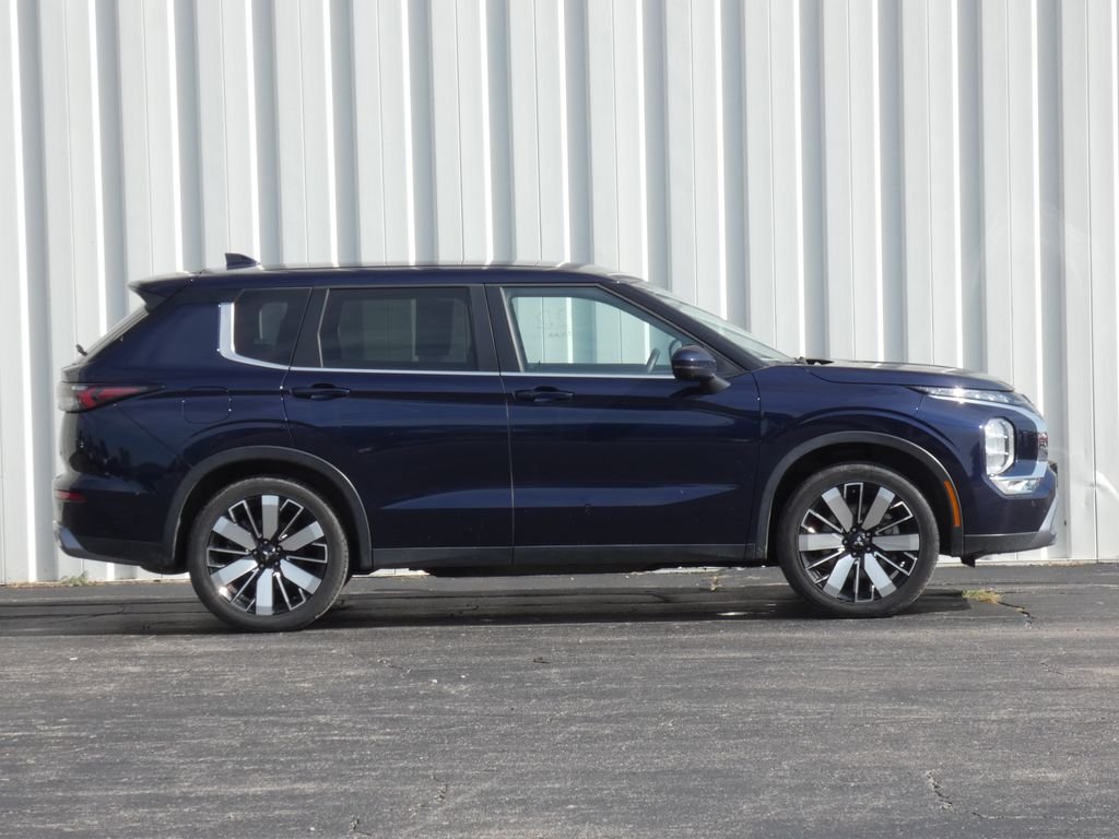 Used 2025 Mitsubishi Outlander Trail Edition with VIN JA4J4VA81SZ019823 for sale in Kansas City