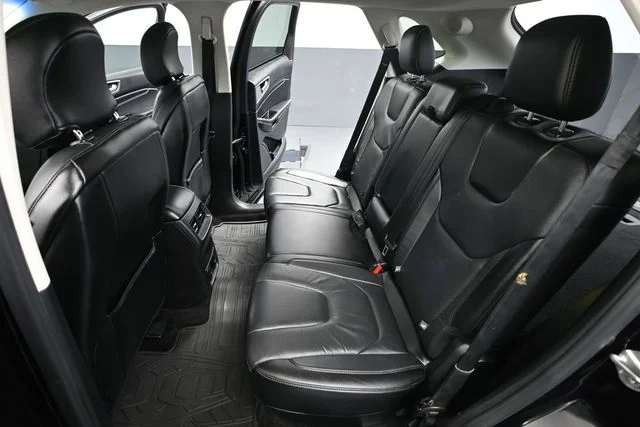 Used 2016 Black Ford Titanium image 29