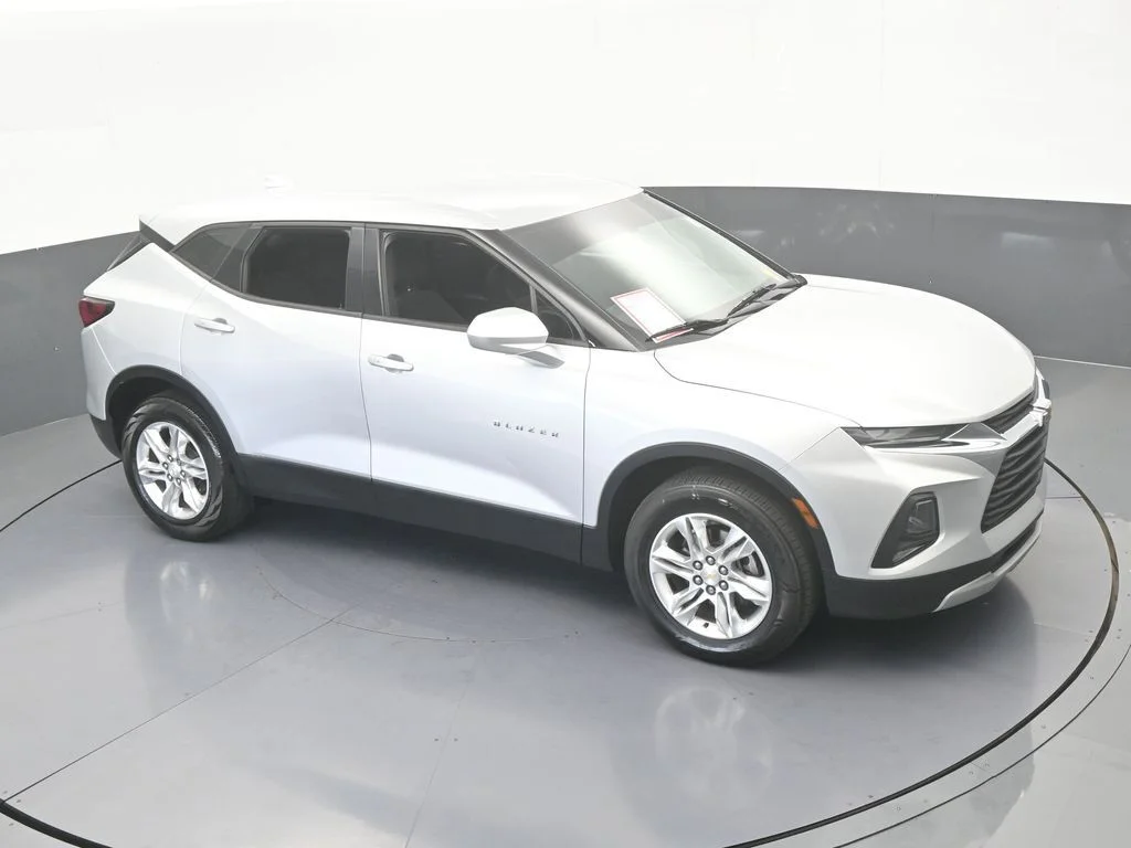 Used 2019 Silver Ice Metallic Chevrolet L image 47