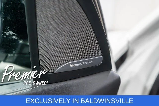 Used 2026 White BMW sDrive40i image 21