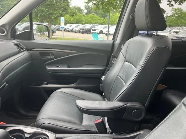 Certified Used 2019 Gray Honda EX-L image 8